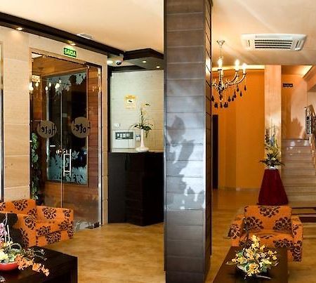 Hotel Tio Manolo De โนยา ภายนอก รูปภาพ