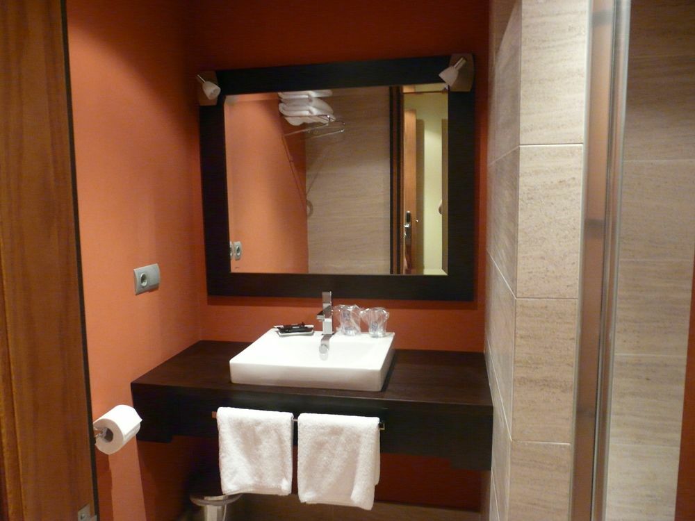 Hotel Tio Manolo De โนยา ภายนอก รูปภาพ