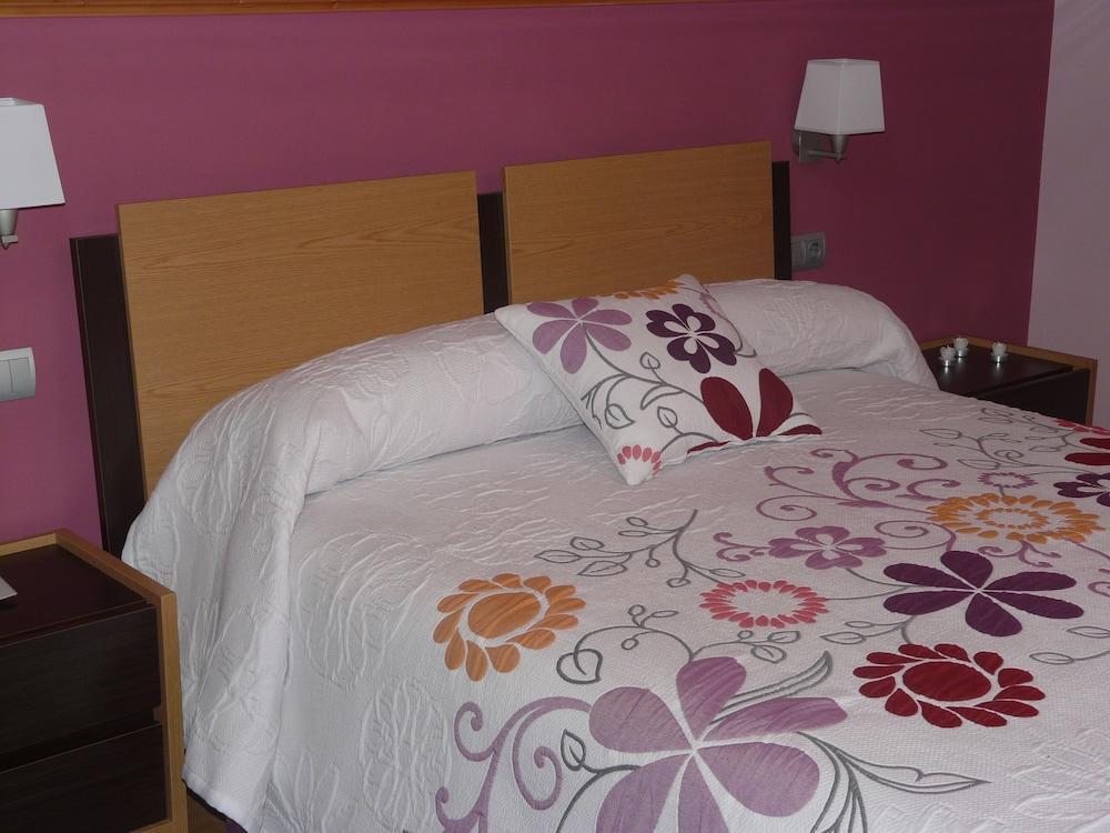 Hotel Tio Manolo De โนยา ภายนอก รูปภาพ